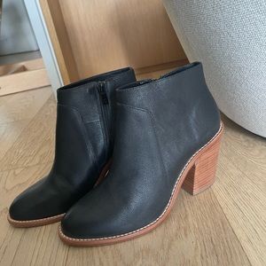 Loeffler Randall black leather Ella boots